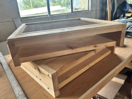 National Underfloor Entrance - Top Bee Space with Varroa Mesh